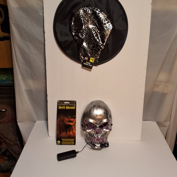 Halloween Costume Bundle NEW and USED Pieces - Picture 15 of 16